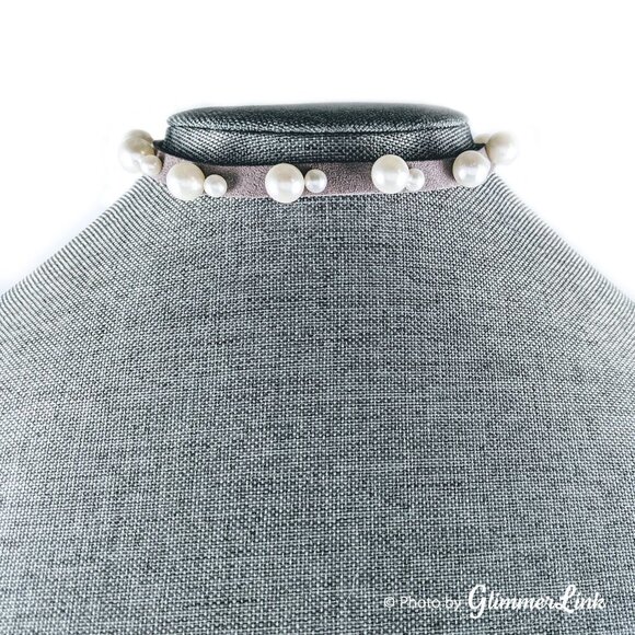 Charming Charlie Faux Pearl Suede Choker - Picture 2 of 8
